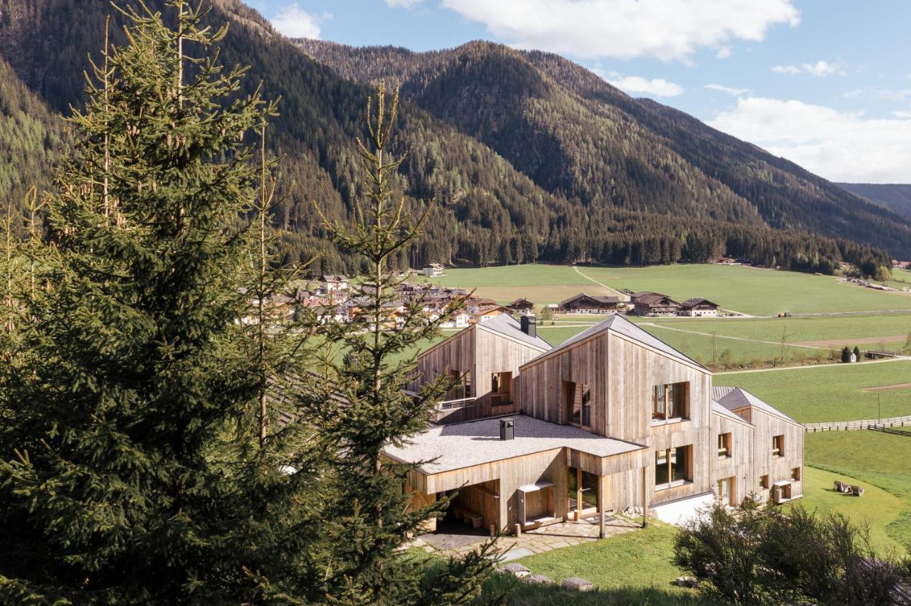 Apparthotel Bio Natur Refugium Blaslahof Santa Maddalena in Casies エクステリア 写真